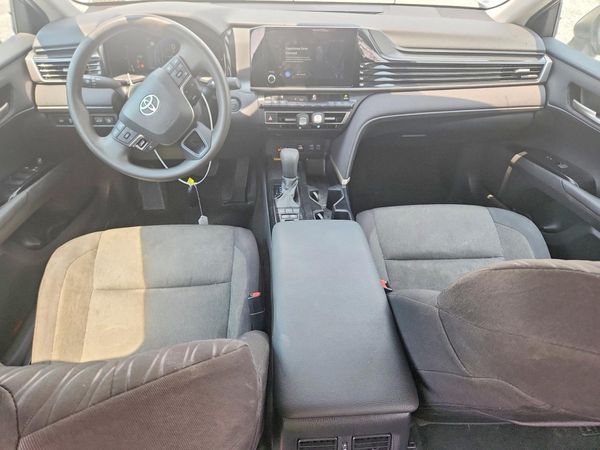 2025 TOYOTA CAMRY