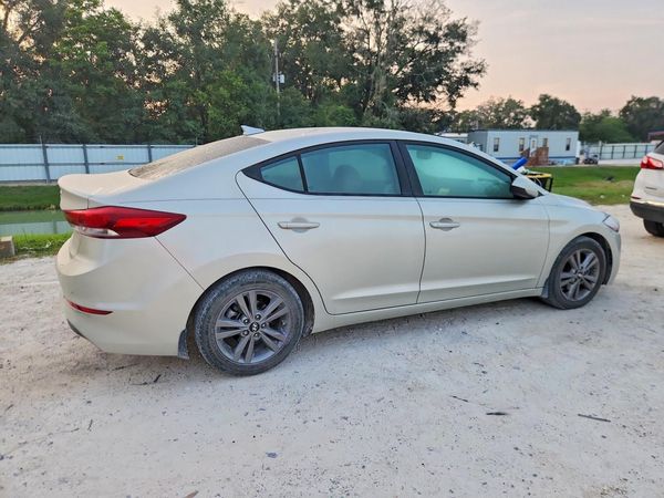 2018 HYUNDAI ELANTRA