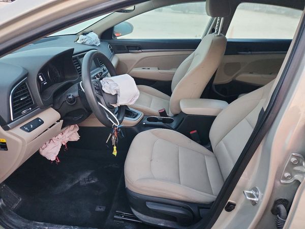 2018 HYUNDAI ELANTRA