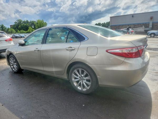 2015 TOYOTA CAMRY
