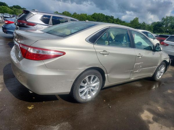 2015 TOYOTA CAMRY