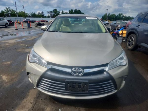 2015 TOYOTA CAMRY