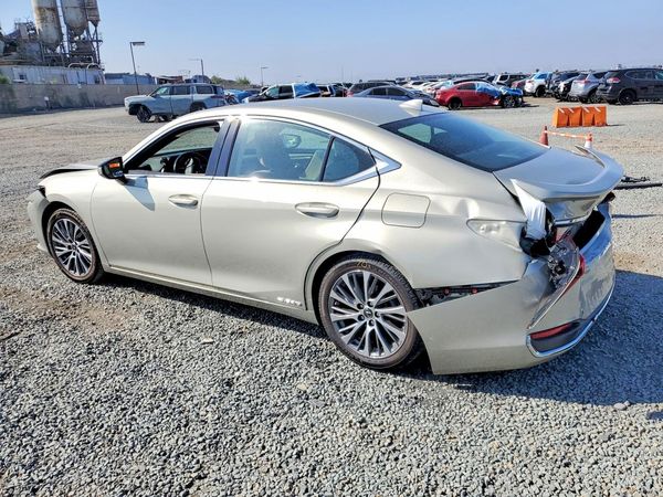 2021 LEXUS ES 300h Premium