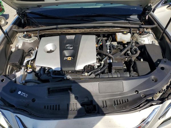 2021 LEXUS ES 300h Premium