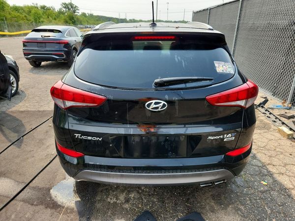2016 HYUNDAI TUCSON