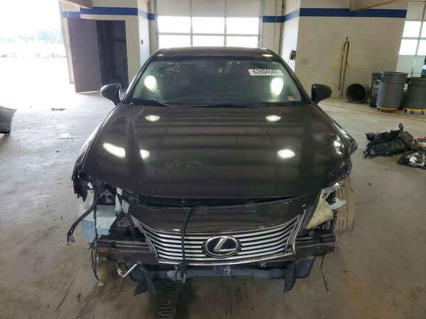 2013 LEXUS ES 300h