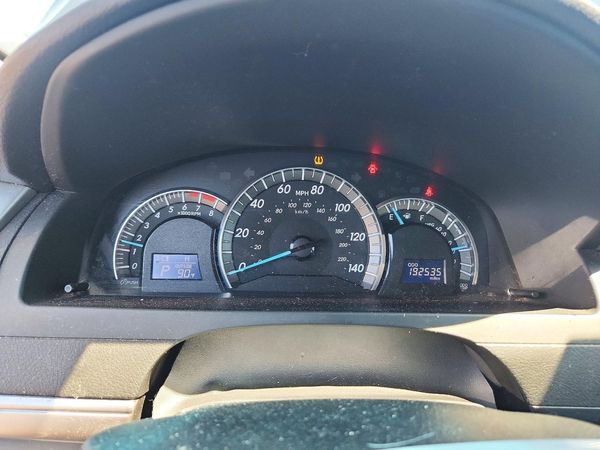 2012 TOYOTA CAMRY
