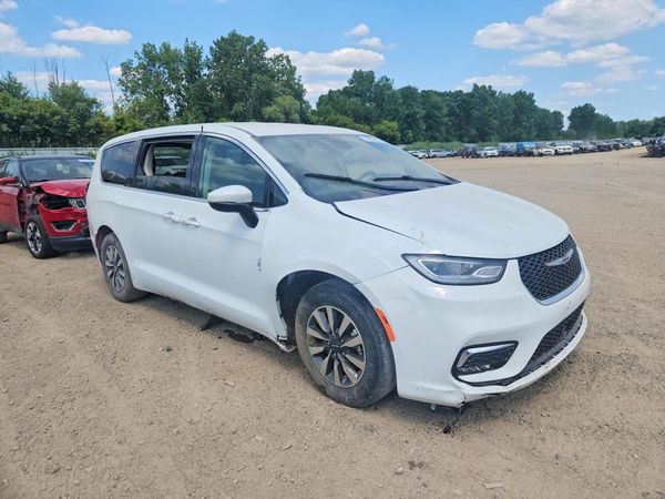 2023 CHRYSLER PACIFICA