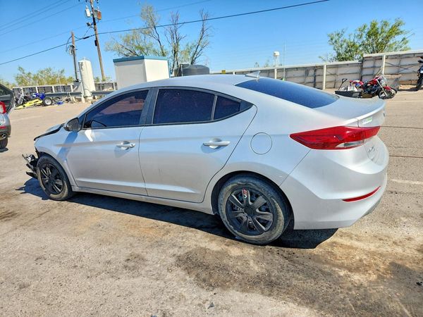 2017 HYUNDAI ELANTRA SE Base