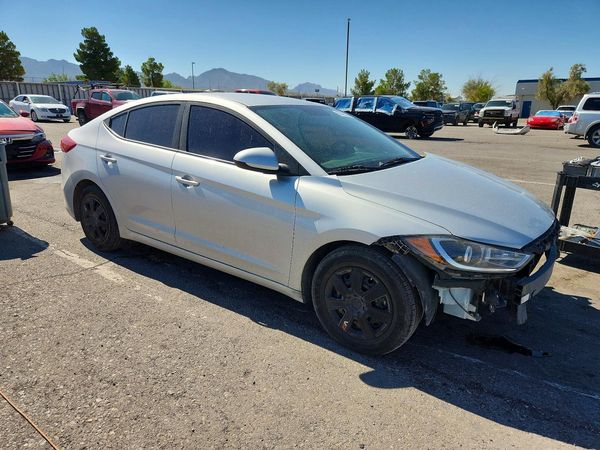 2017 HYUNDAI ELANTRA SE Base