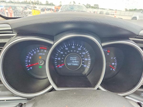2015 KIA OPTIMA GL - Middle-low