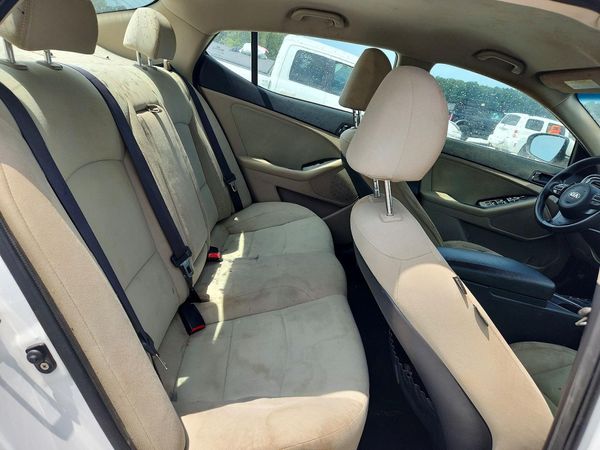 2015 KIA OPTIMA GL - Middle-low