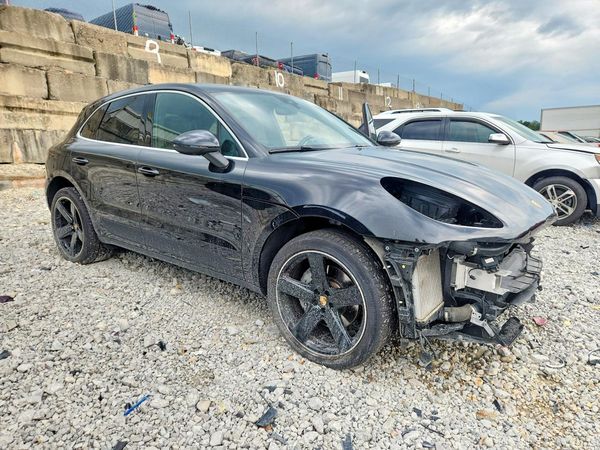 2020 PORSCHE MACAN S
