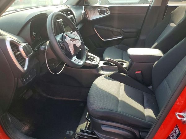 2025 KIA SOUL LX, S