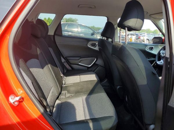 2025 KIA SOUL LX, S