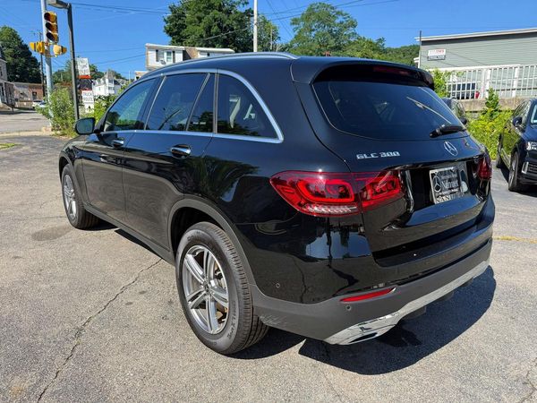 2021 MERCEDES-BENZ GLC