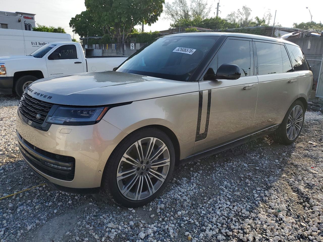 2025 LAND ROVER RANGE ROVER SE