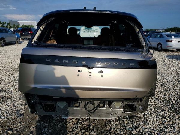 2025 LAND ROVER RANGE ROVER SE