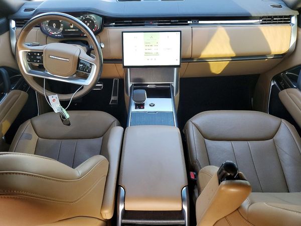 2025 LAND ROVER RANGE ROVER SE