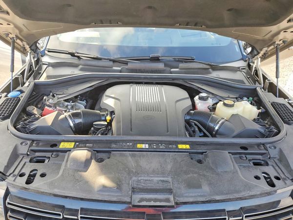 2025 LAND ROVER RANGE ROVER SE