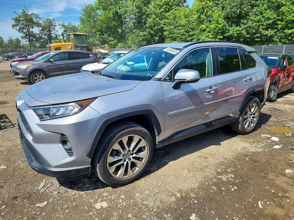 2021 TOYOTA RAV4 XLE Premium