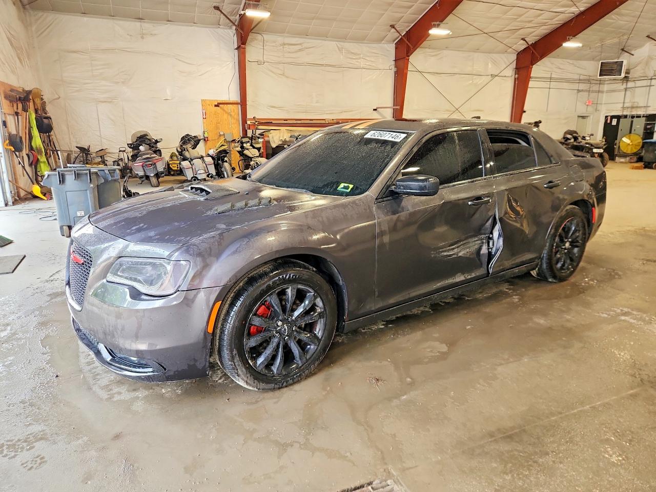 2016 CHRYSLER 300 300C