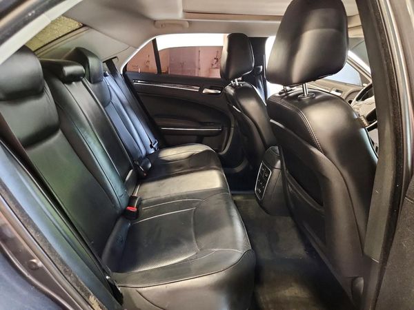 2016 CHRYSLER 300 300C