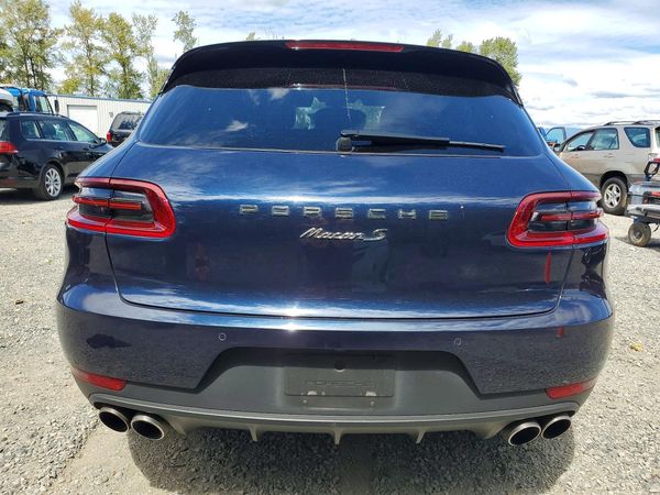 2017 PORSCHE MACAN