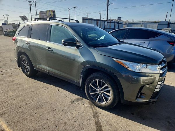 2019 TOYOTA HIGHLANDER SE/XLE