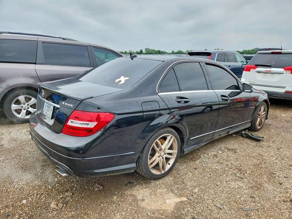 2014 MERCEDES-BENZ C C300 4 MATIC