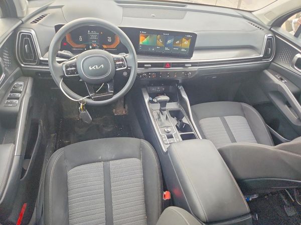 2025 KIA SORENTO LX