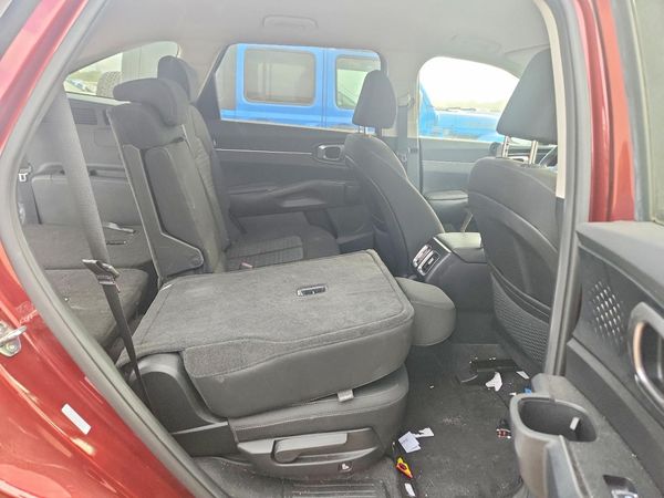 2025 KIA SORENTO LX