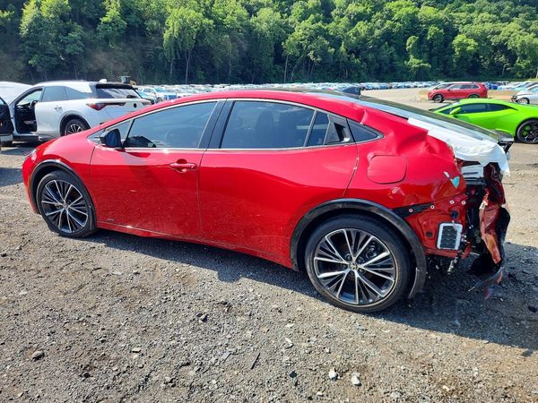 2024 TOYOTA PRIUS