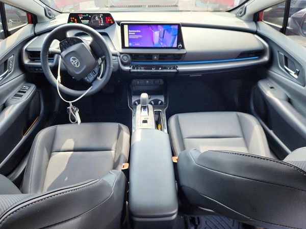 2024 TOYOTA PRIUS
