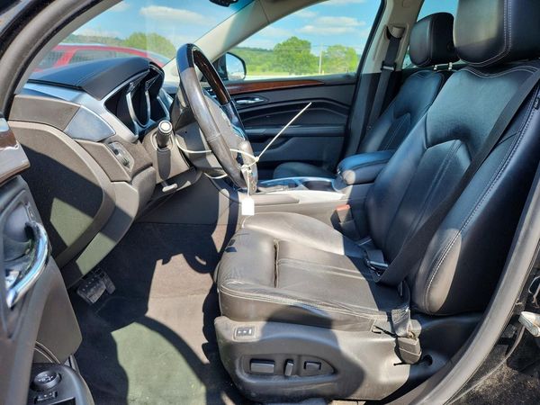 2012 CADILLAC SRX Luxury