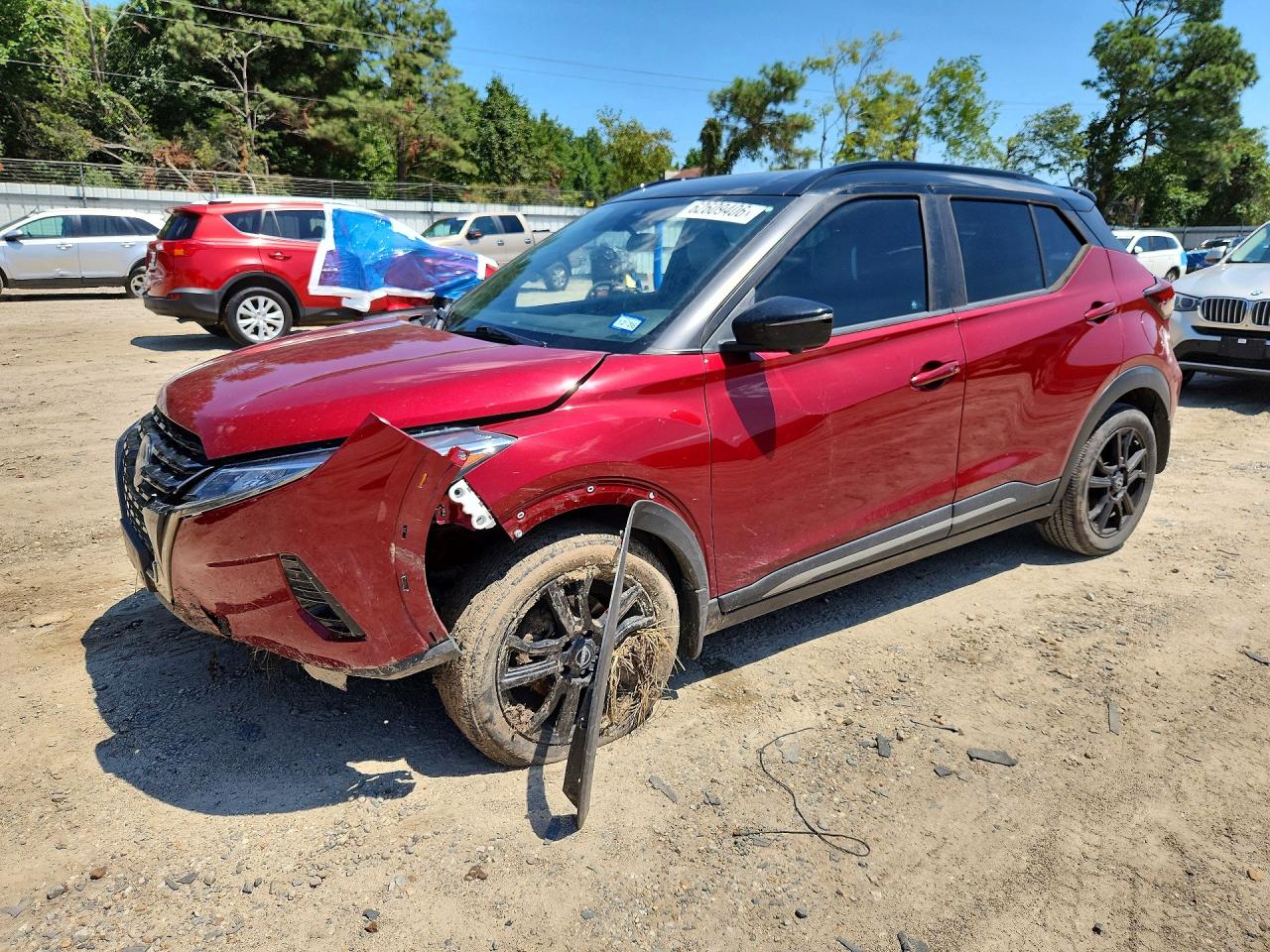 2024 NISSAN KICKS SR