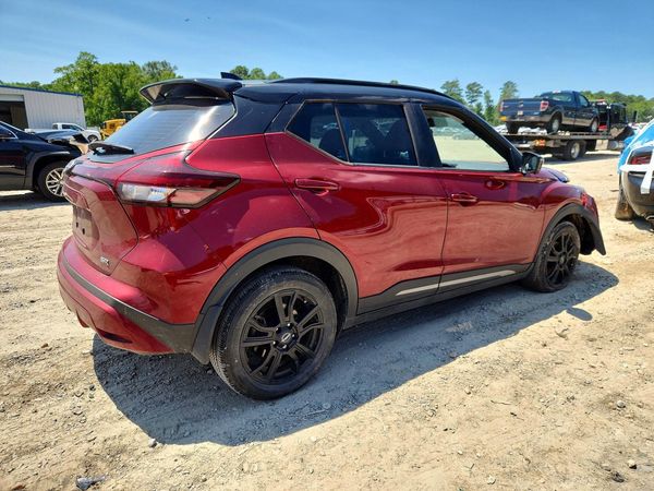 2024 NISSAN KICKS SR