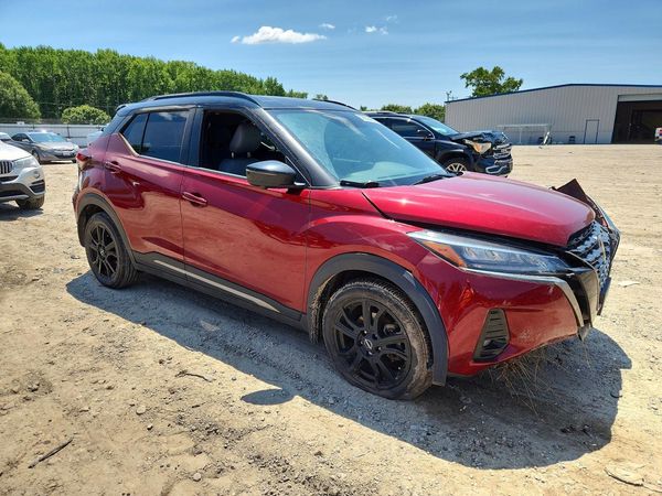 2024 NISSAN KICKS SR