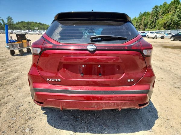 2024 NISSAN KICKS SR