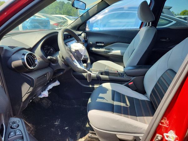 2024 NISSAN KICKS SR