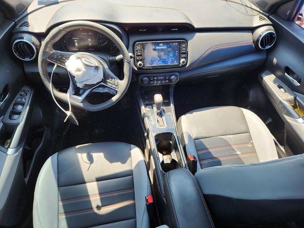 2024 NISSAN KICKS SR