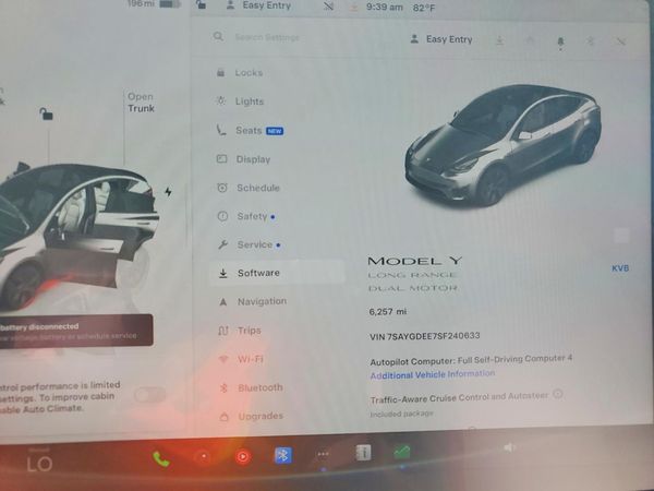 2025 TESLA MODEL Y