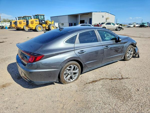 2023 HYUNDAI SONATA