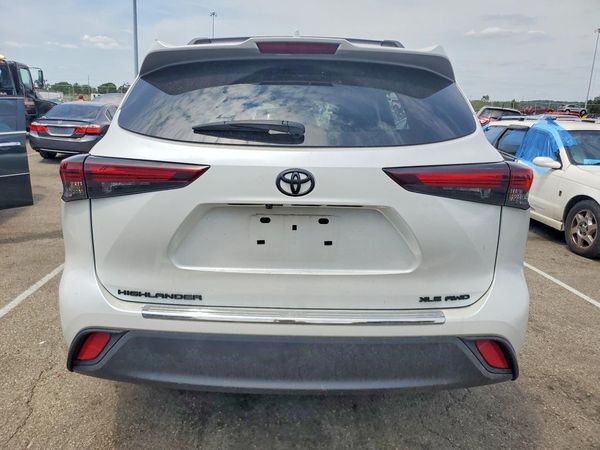 2024 TOYOTA HIGHLANDER