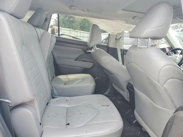 2024 TOYOTA HIGHLANDER