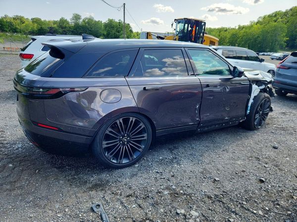 2026 LAND ROVER RANGE ROVER VELAR P250 Dynamic SE