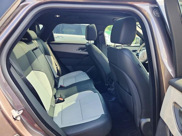 2026 LAND ROVER RANGE ROVER VELAR P250 Dynamic SE