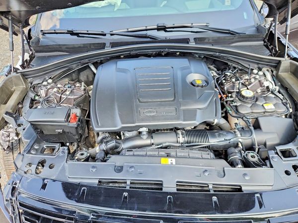 2026 LAND ROVER RANGE ROVER VELAR P250 Dynamic SE