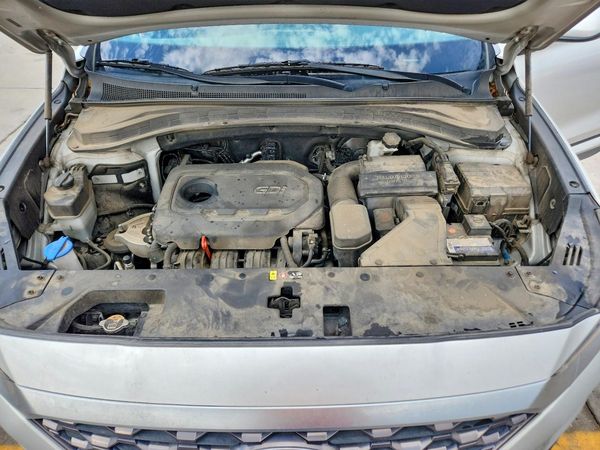 2019 HYUNDAI SANTA FE SE