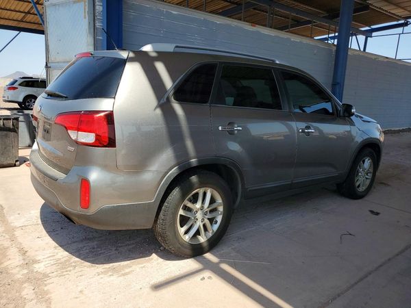 2015 KIA SORENTO GL